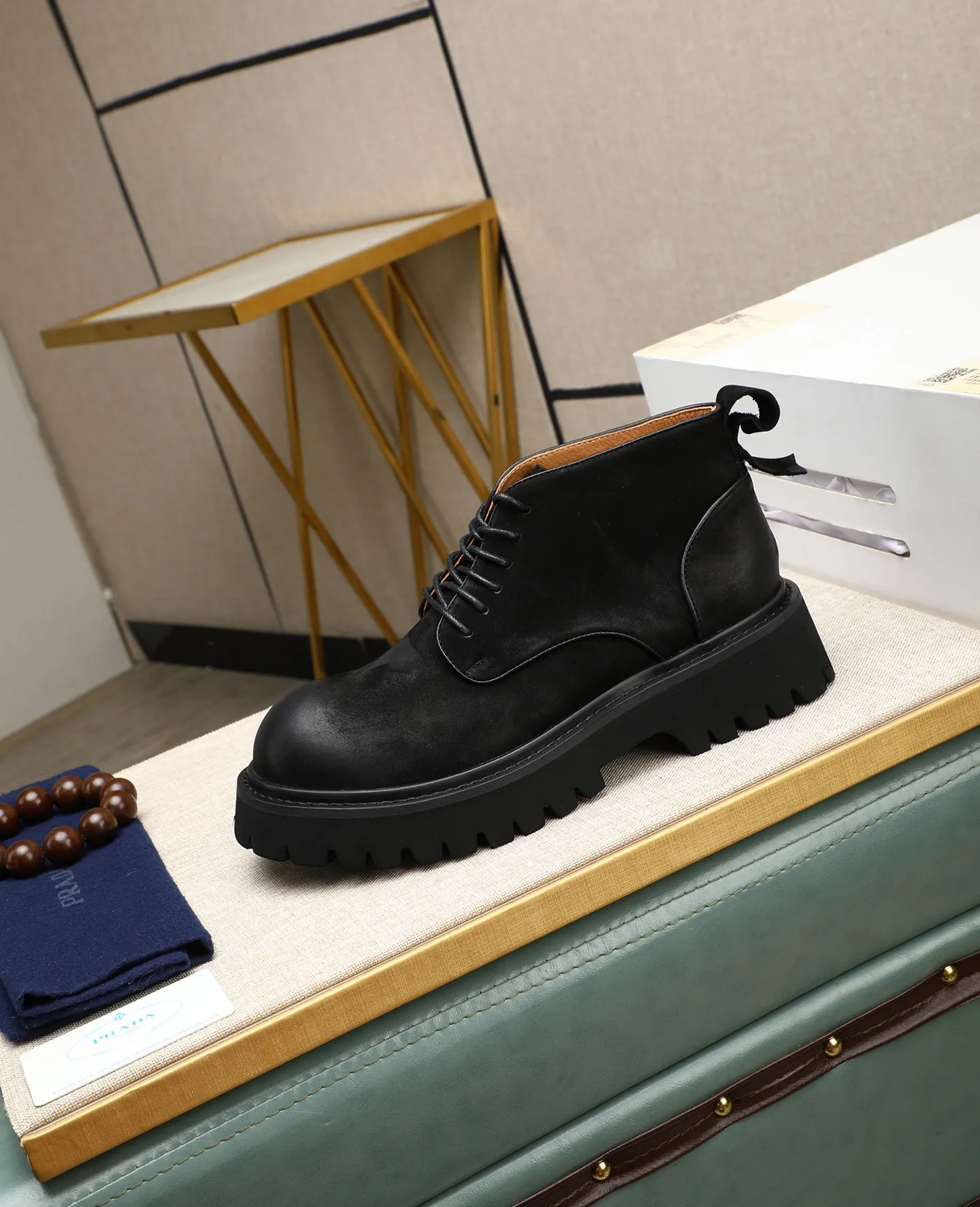 Men's men's shoes 💰580 high-end version. PRADA (Prada) men's casual style, compare the quality at the counter 🧚🏿♂️Imported cowhide fabric 🐎Water-dyed comfortable and soft cowhide lining for feet 🐂Genuine leather outsole with label 🎉 Size 38-44. Can be customized for 45💥🏆